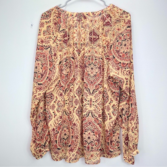 Torrid Gold Medallion Crinkle Chiffon Tie Front Long Sleeve Blouse Size 1X - Picture 8 of 12